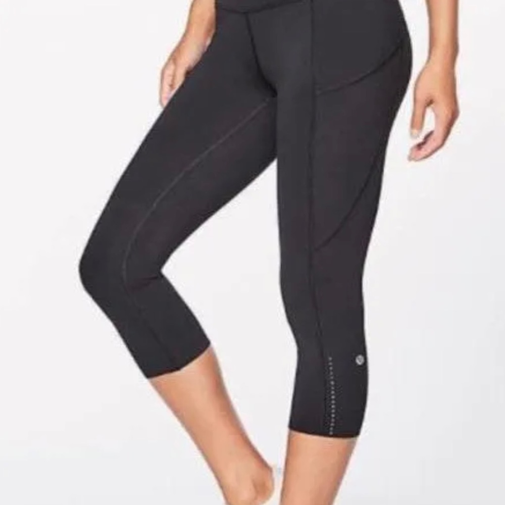 Lululemon Fast and Free Cropped Leggings- Size 6